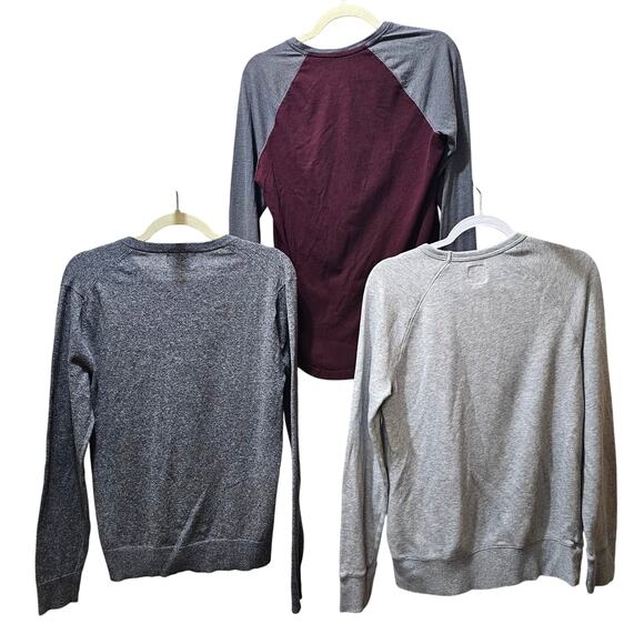 3 Long Sleeve Shirts Men's Small Vneck Sweater tshirt Deer Sweatshirt Gray Red - Picture 4 of 4